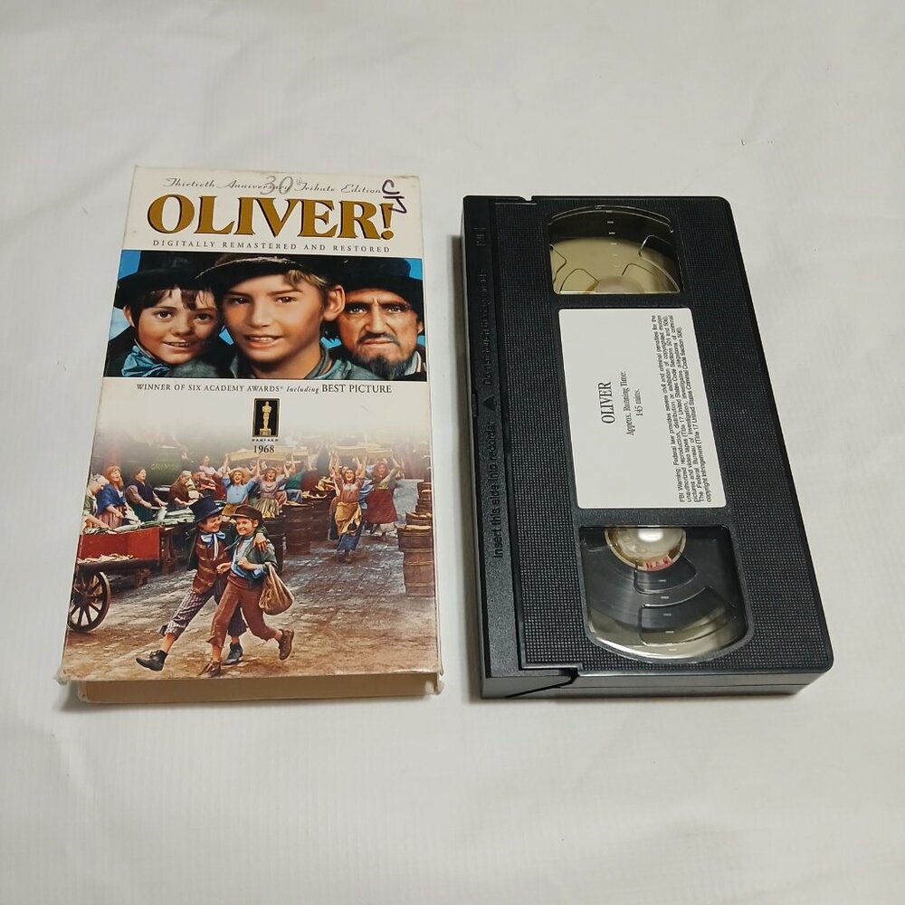 Oliver! 30th Anniversary 1998 VHS Tape Oliver Reed Mark Lester - Bundle & Save